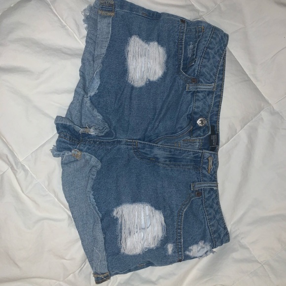 Forever 21 Distressed Denim Shorts - Picture 1 of 3